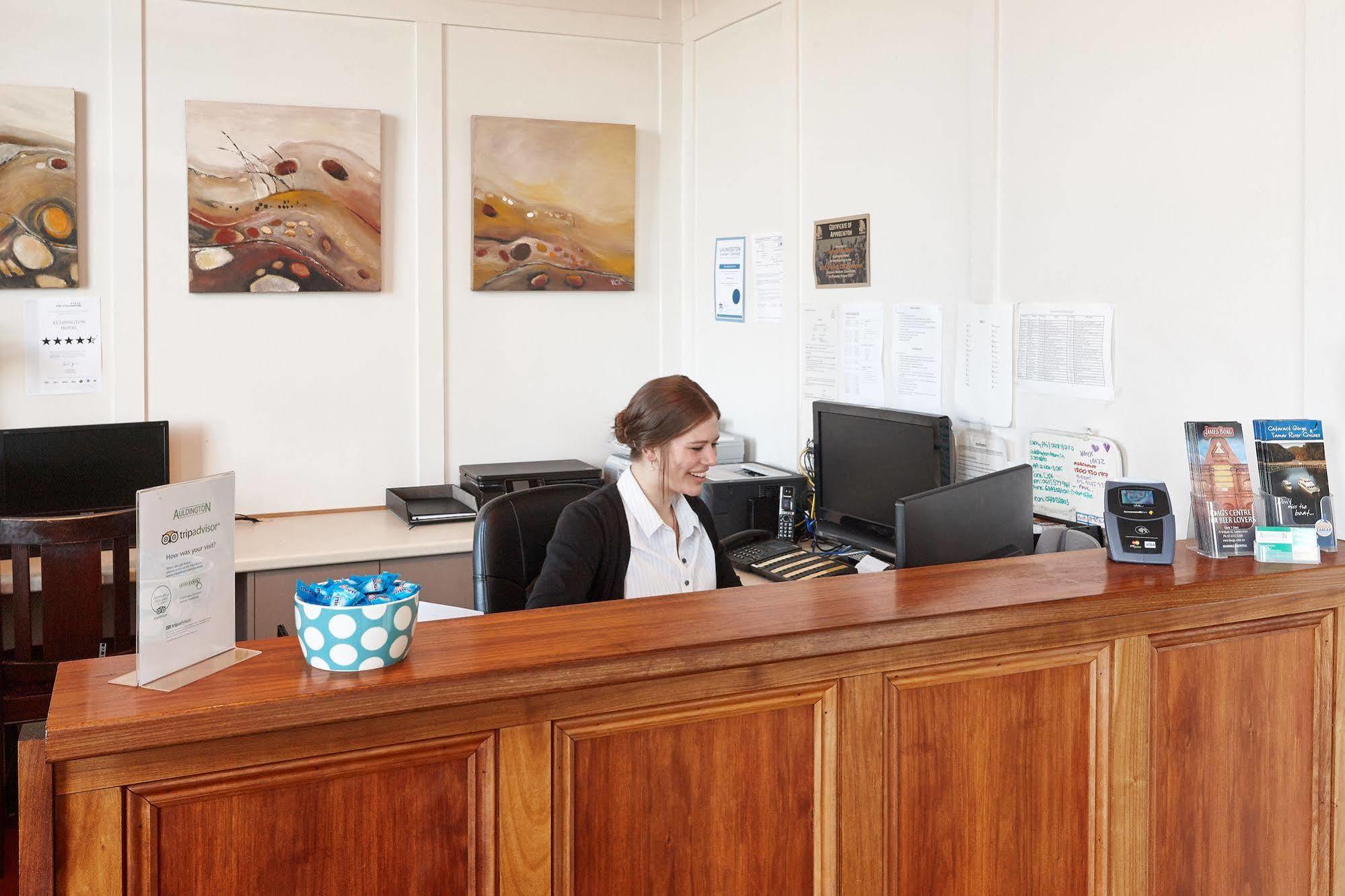 לונסטון Auldington Hotel מראה חיצוני תמונה